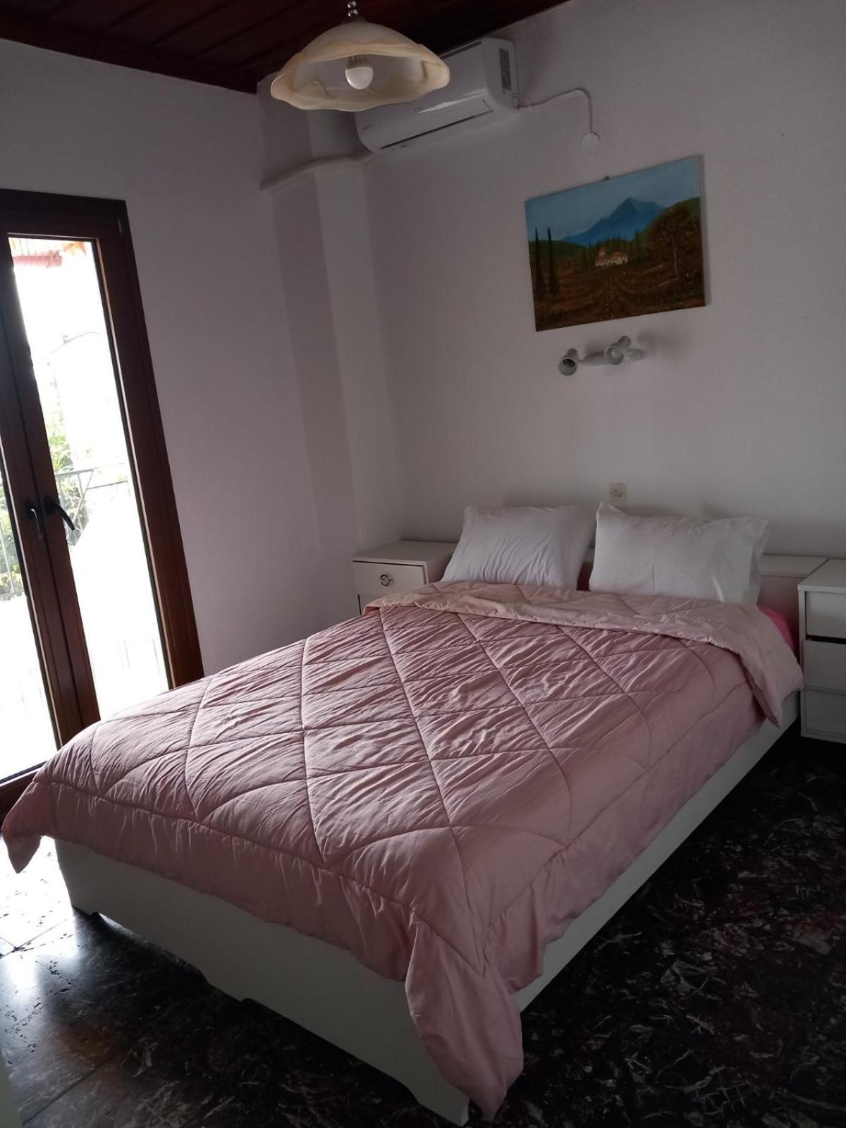 Katerinas Apartmens Skiathos Exterior photo