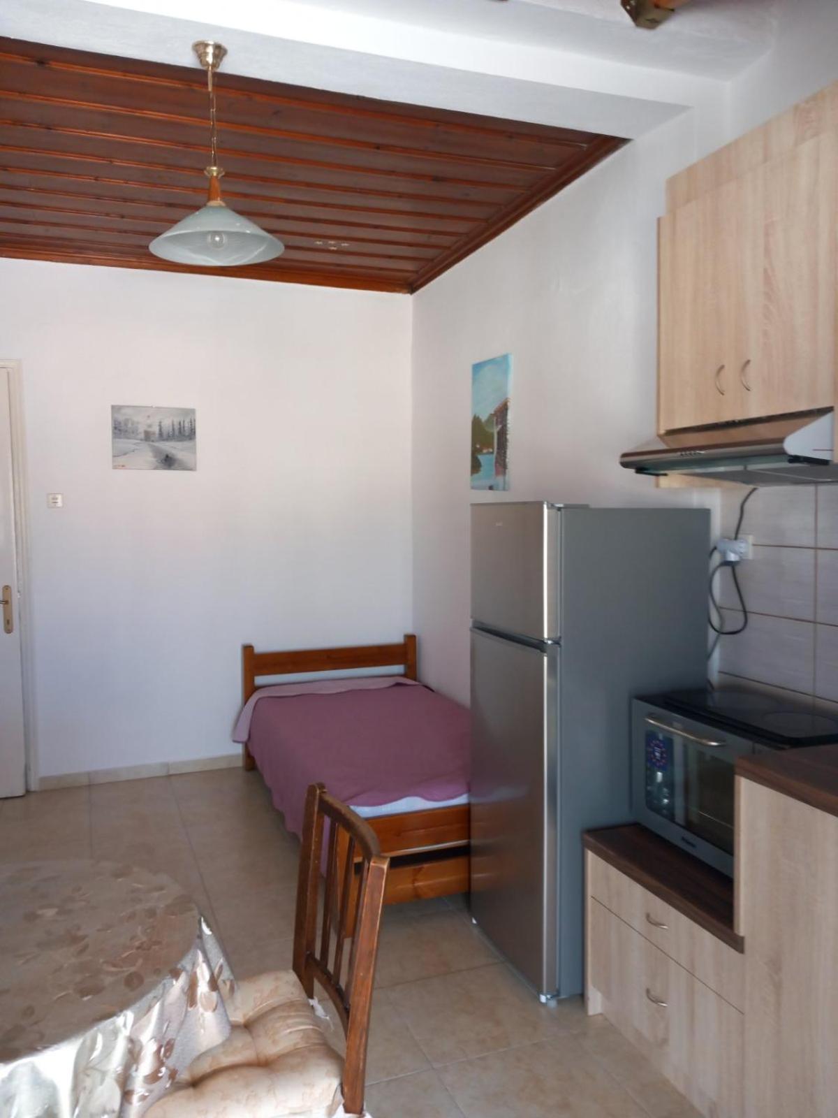 Katerinas Apartmens Skiathos Exterior photo