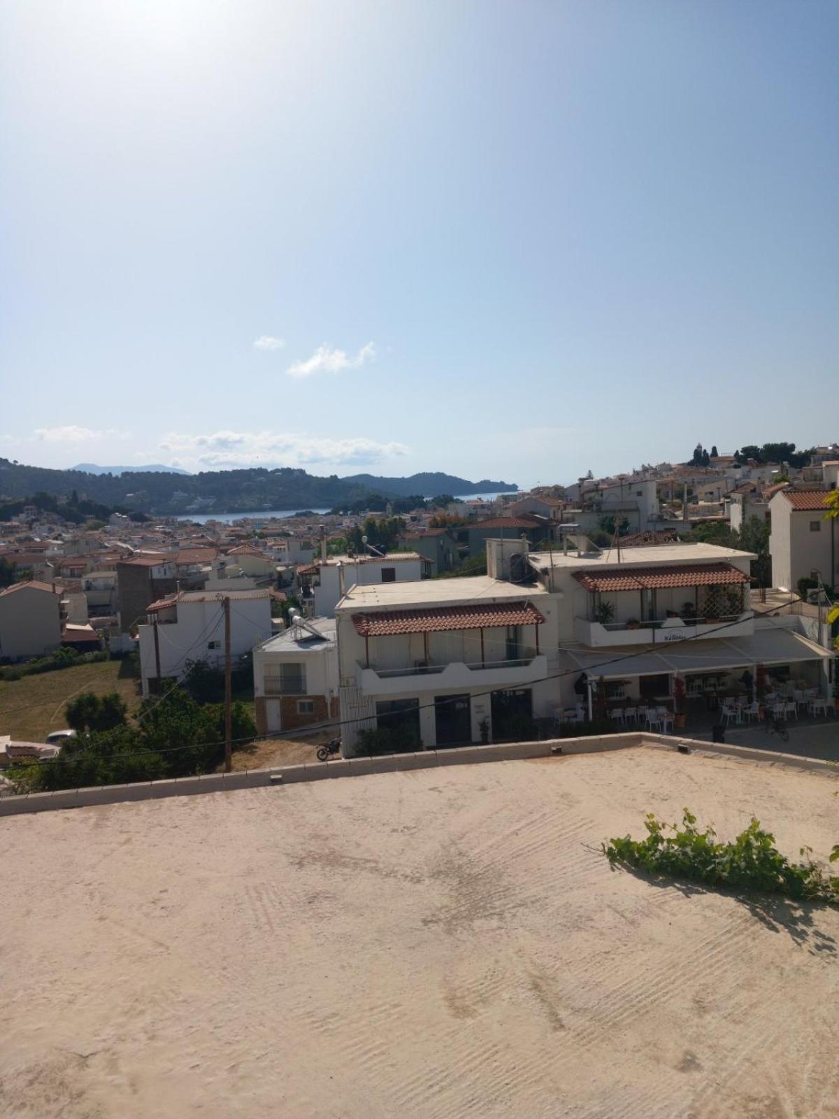 Katerinas Apartmens Skiathos Exterior photo