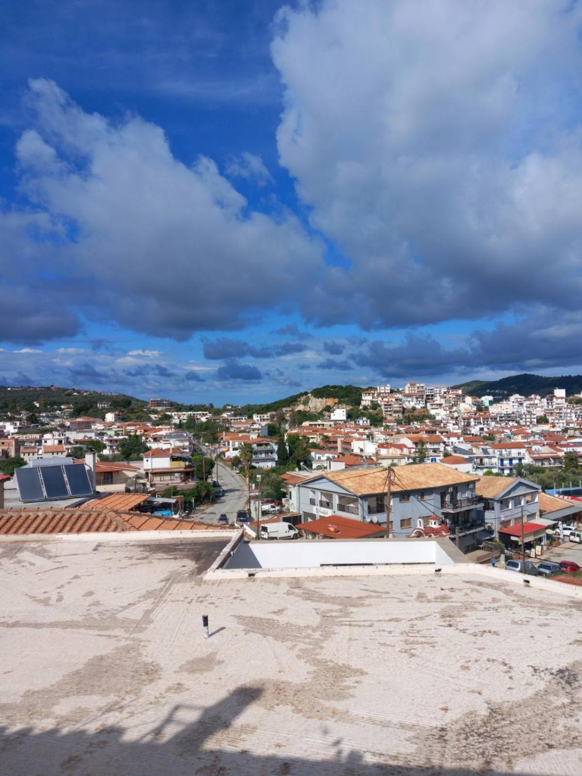 Katerinas Apartmens Skiathos Exterior photo