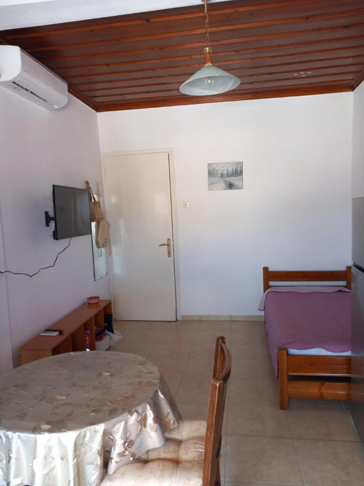 Katerinas Apartmens Skiathos Exterior photo