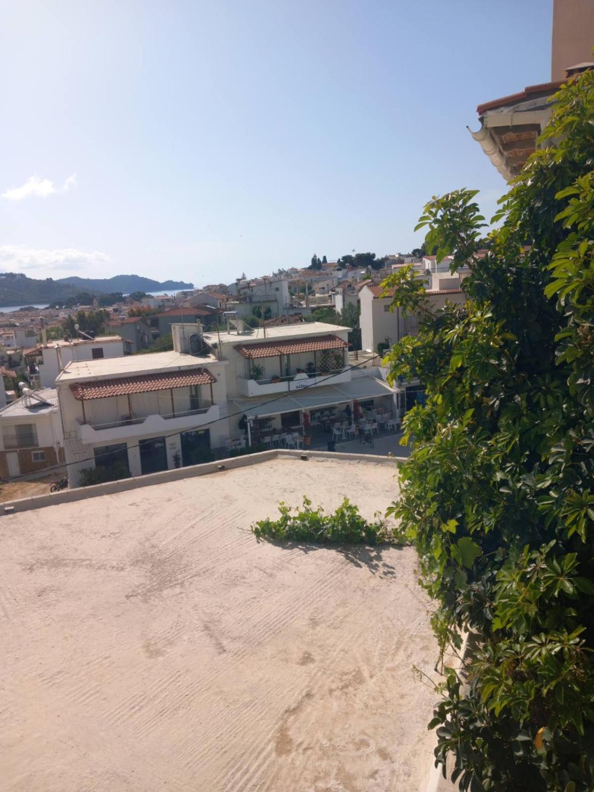 Katerinas Apartmens Skiathos Exterior photo