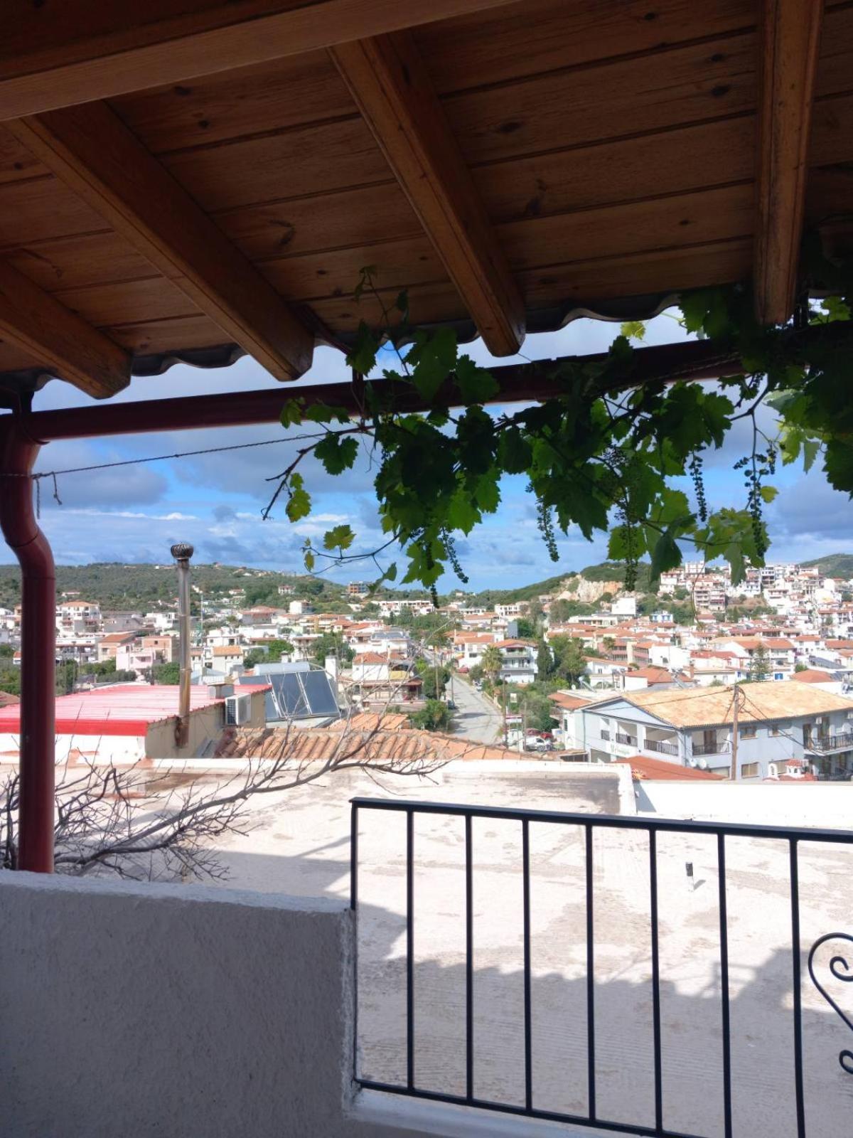 Katerinas Apartmens Skiathos Exterior photo