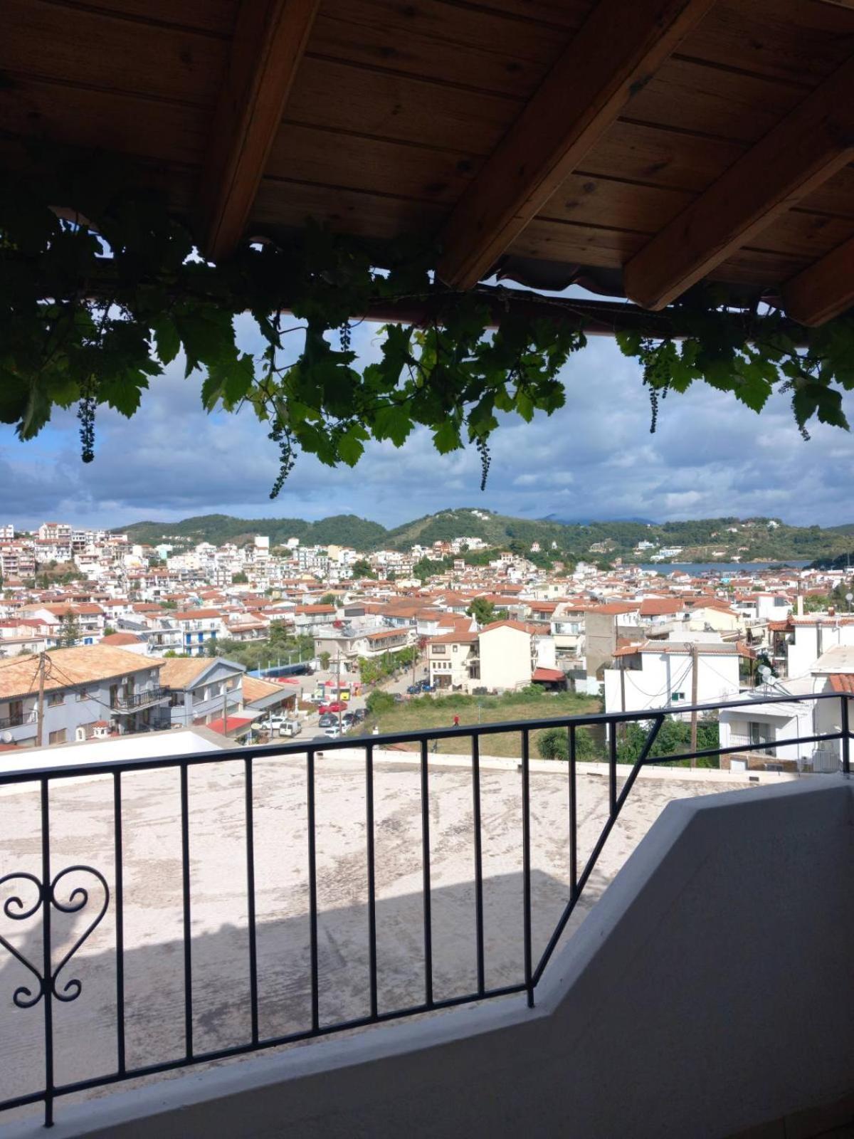Katerinas Apartmens Skiathos Exterior photo